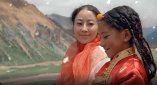 近来，她几次公开亮相的造型都颇受好评 《分歧者》首映礼 伍德蕾吊带红裙露乳性感惊艳 2014-04-04 当地时间4月3日，西班牙马德里，电影《分歧者》首映礼，主演谢琳·伍德蕾、提奥·詹姆斯出席，伍德蕾身穿红色吊带长裙，美胸半露，惊艳动人，他与提奥·詹姆斯亲密亮相，登对养眼。